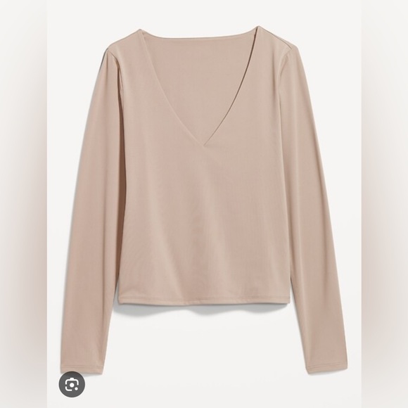 Old Navy Tops - Old Navy | M Tall | Double Layer Sculpting Crop V-Neck Mollusk Nude Tan